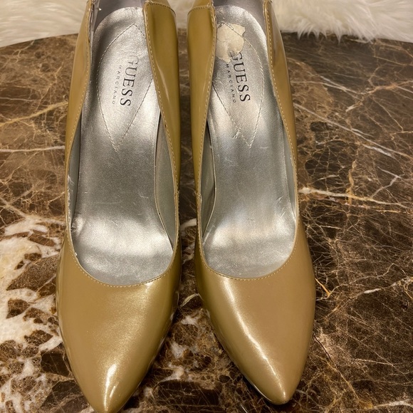 GUESS Sheer 5” Shoes - Picture 2 of 6